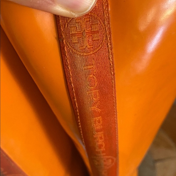 Super Rare Tory Burch Rain Boots Size 8.5 Orange Green - Picture 7 of 10